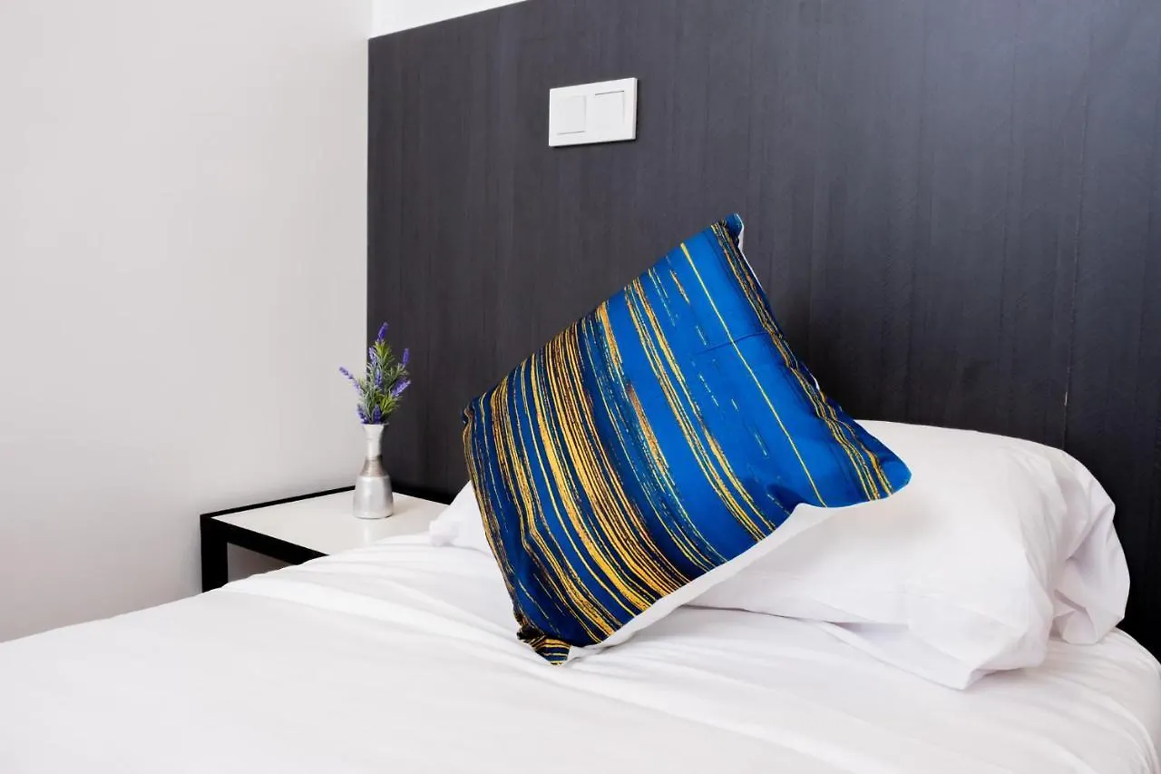 Pensión Hotel Golden Torrejon Torrejón de Ardoz