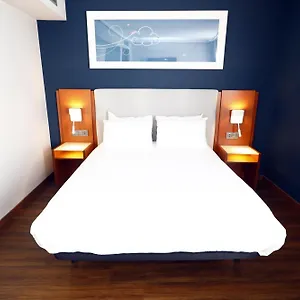 Travelodge Madrid Aeropuerto Hotel