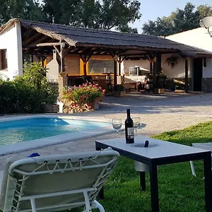https://casa-rural-vega-el-dorado.es-andalucia.com
